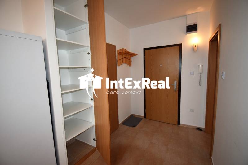  1 izb. byt, Prenájom, Galanta, Sever, viac na: https://reality.intexreal.sk/