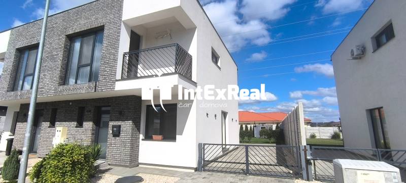 4 izbový dom na prenájom s tepelným čerpadlom, Galanta, viac na: https://reality.intexreal.sk/