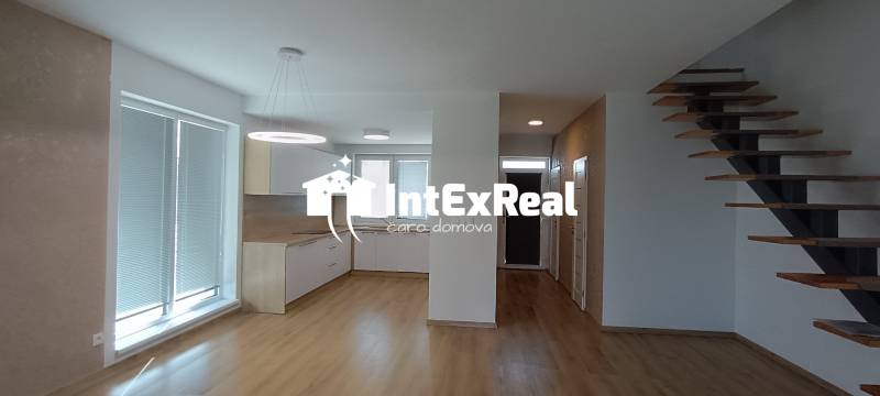 4 izbový dom na prenájom s tepelným čerpadlom, Galanta, viac na: https://reality.intexreal.sk/