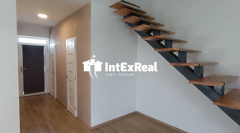 4 izbový dom na prenájom s tepelným čerpadlom, Galanta, viac na: https://reality.intexreal.sk/