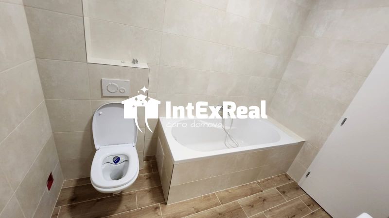   Prenájom 3i  bytu s terasou a so záhradou, Šoporňa, viac na: https://reality.intexreal.sk/