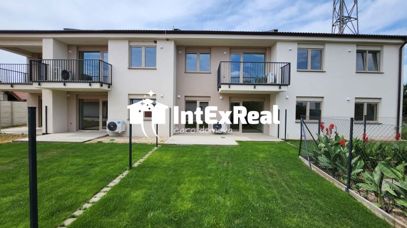   Prenájom 3i  bytu s terasou a so záhradou, Šoporňa, viac na: https://reality.intexreal.sk/