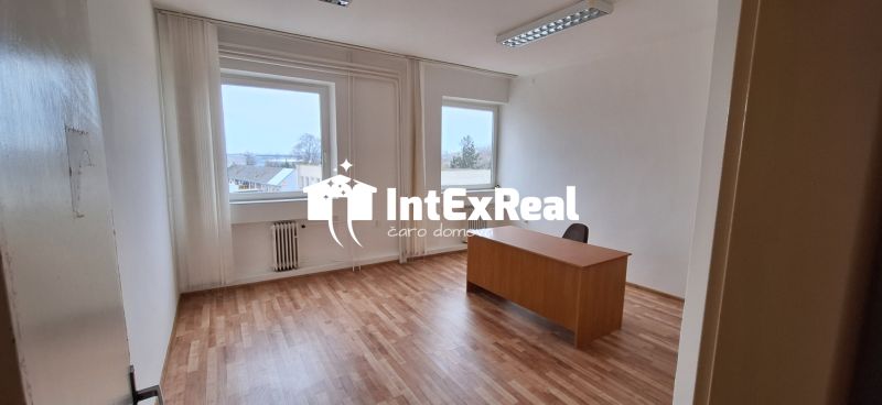 Kancelária, administratívny pr., prenájom, Galanta centrum, viac na: https://reality.intexreal.sk/
