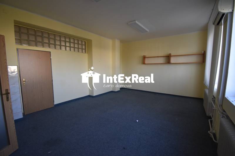 Kancelária, na prenájom, Galanta centrum, viac na: https://reality.intexreal.sk/