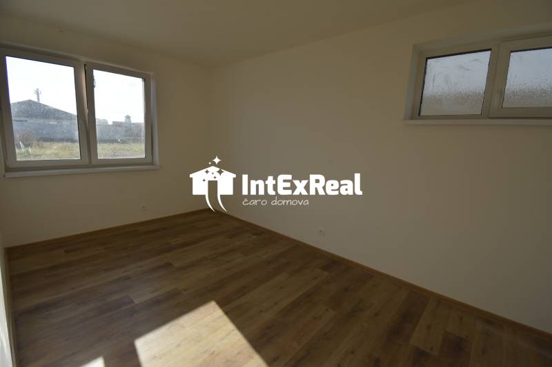   Novostavba na predaj,  Mládežnícka štvrť , Galanta, viac na: https://reality.intexreal.sk/