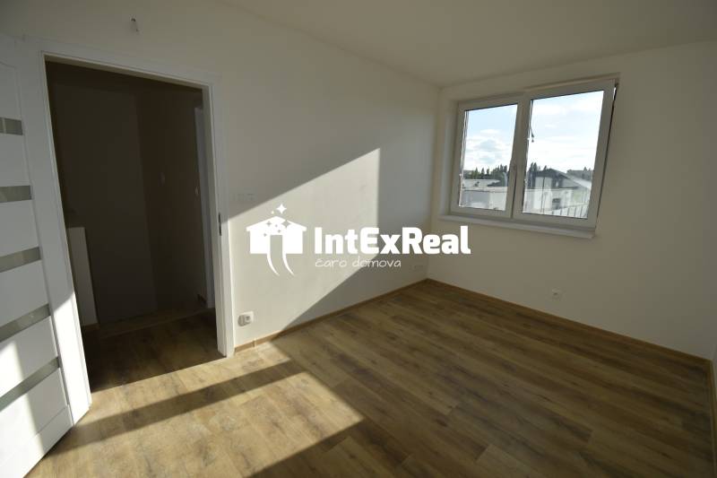   Novostavba na predaj,  Mládežnícka štvrť , Galanta, viac na: https://reality.intexreal.sk/