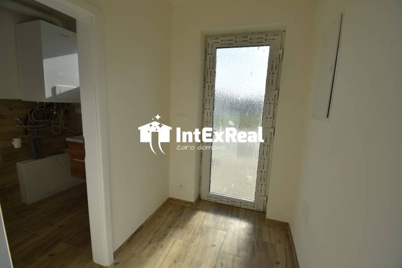   Novostavba na predaj,  Mládežnícka štvrť , Galanta, viac na: https://reality.intexreal.sk/