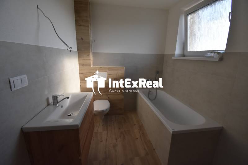   Novostavba na predaj,  Mládežnícka štvrť , Galanta, viac na: https://reality.intexreal.sk/