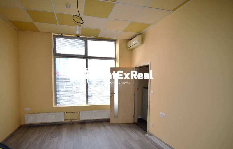 Na prenájom veľký 2 izbový byt, Galanta centrum, viac na : https://reality.intexreal.sk/