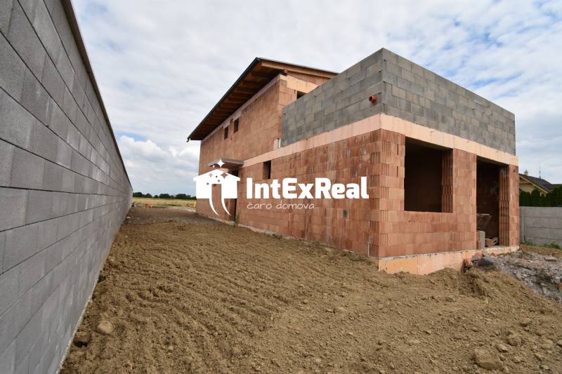 Novostavba, 3 izbový byt na predaj, Galanta, Hody, viac na: https://reality.intexreal.sk/