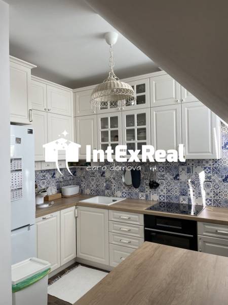 Nevšedné bývanie – Mezonetový 3i byt, GA, viac na: https://reality.intexreal.sk/