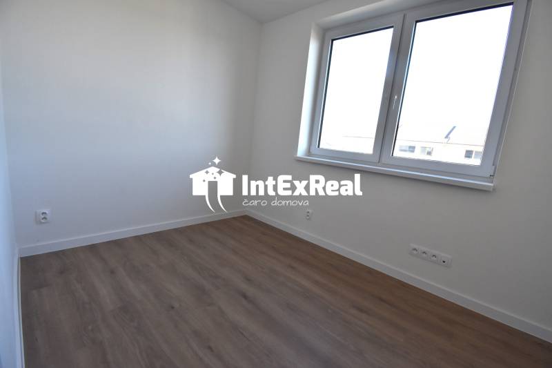  Novostavba 4 izbový RD na predaj, Mládežnícka štvrť, Galanta, viac na: https://reality.intexreal.sk/