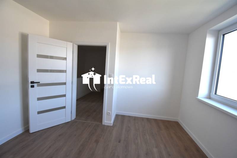  Novostavba 4 izbový RD na predaj, Mládežnícka štvrť, Galanta, viac na: https://reality.intexreal.sk/