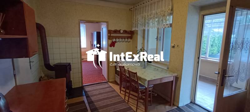 Vidiecky dom na predaj,  pozemok 20 á, Tomášikovo, viac na: https://reality.intexreal.sk/