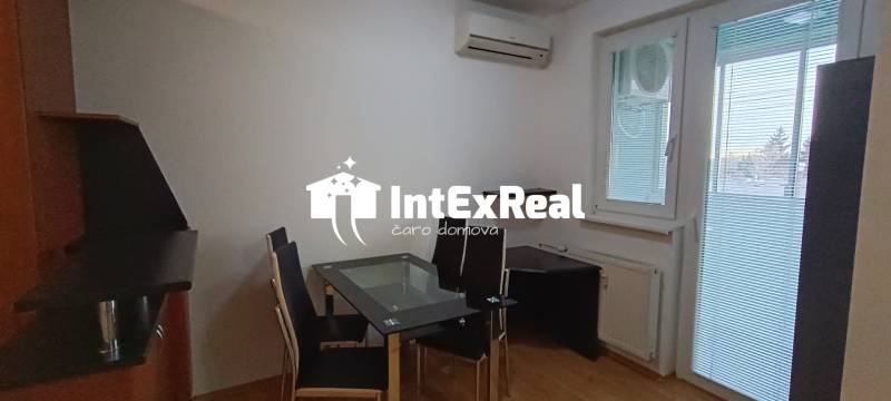 Presvetlený, klimatizovaný 1 izbový byt na prenájom, Galanta, viac na: https://reality.intexreal.sk/