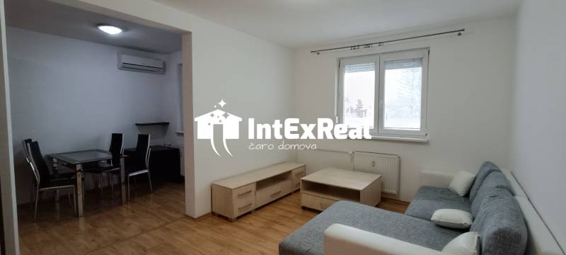 Presvetlený, klimatizovaný 1 izbový byt na prenájom, Galanta, viac na: https://reality.intexreal.sk/