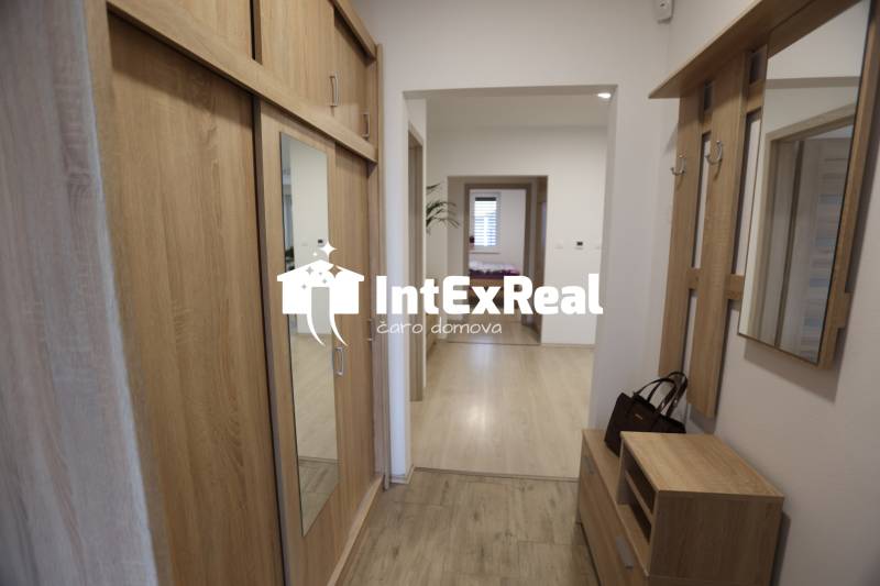 Pre náročných, vysnívaný domov na predaj, Veľký Meder, viac na: https://reality.intexreal.sk/