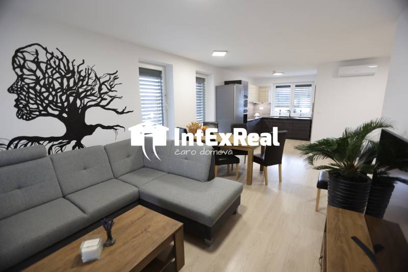 Pre náročných, vysnívaný domov na predaj, Veľký Meder, viac na: https://reality.intexreal.sk/