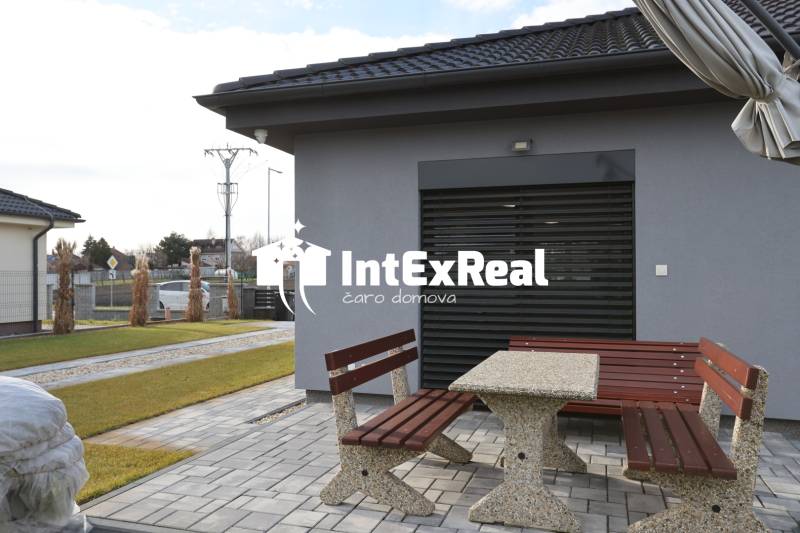 Pre náročných, vysnívaný domov na predaj, Veľký Meder, viac na: https://reality.intexreal.sk/