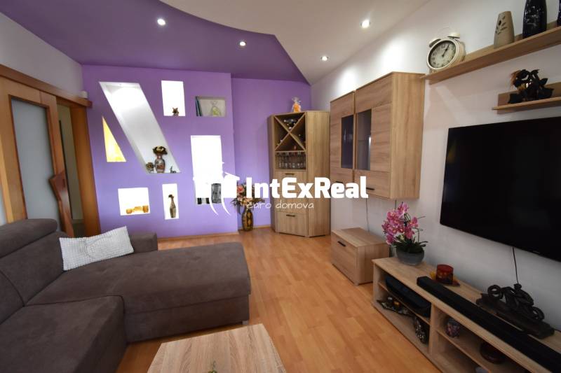 Veľkometrážny 3 izbový byt,  predaj, Galanta, SNP, viac na: https://reality.intexreal.sk/