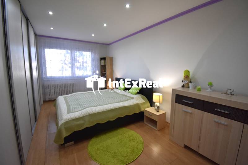 Veľkometrážny 3 izbový byt,  predaj, Galanta, SNP, viac na: https://reality.intexreal.sk/