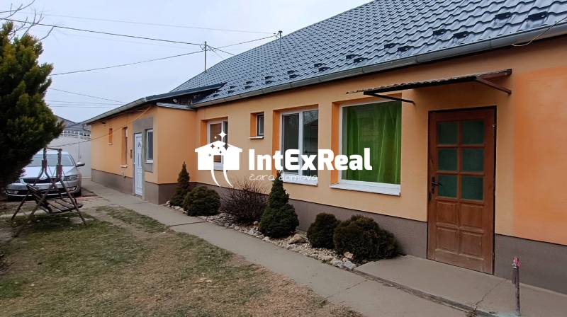 Vidiecky  dom  v tíšku , nová strecha, predaj, Horné Saliby, viac na: https://reality.intexreal.sk/