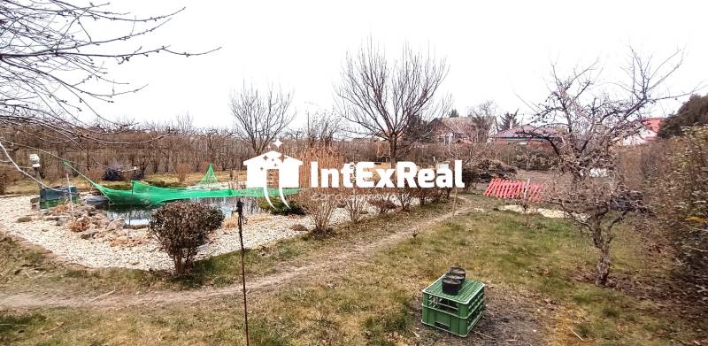 Vidiecky  dom  v tíšku , nová strecha, predaj, Horné Saliby, viac na: https://reality.intexreal.sk/