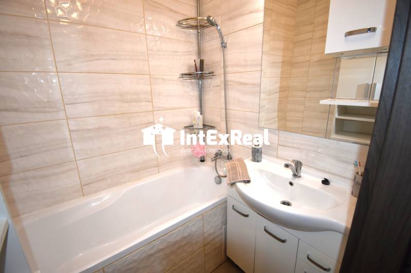Veľkometrážny 3 izbový byt,  predaj, Šaľa centrum, viac na: https://reality.intexreal.sk/