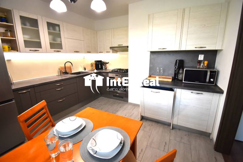 Veľkometrážny 3 izbový byt,  predaj, Šaľa centrum, viac na: https://reality.intexreal.sk/