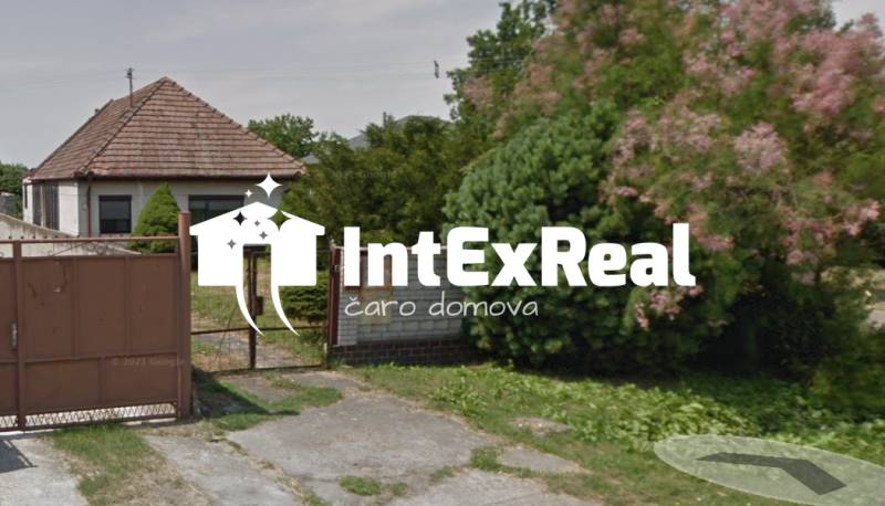 Investičná ponuka! Pozemok s vidieckym domom, predaj Mostová, viac na  https://reality.intexreal.sk/