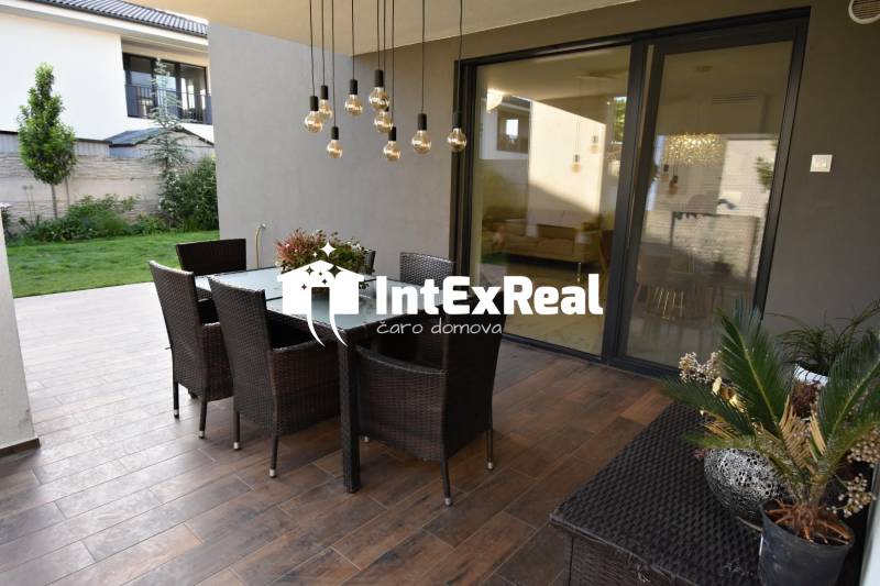 Pre náročných! Prenájom, byt so záhradou, Veľké Úľany, viac na: https://reality.intexreal.sk/