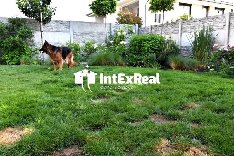 Pre náročných! Prenájom, byt so záhradou, Veľké Úľany, viac na: https://reality.intexreal.sk/