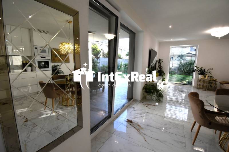 Pre náročných! Prenájom, byt so záhradou, Veľké Úľany, viac na: https://reality.intexreal.sk/