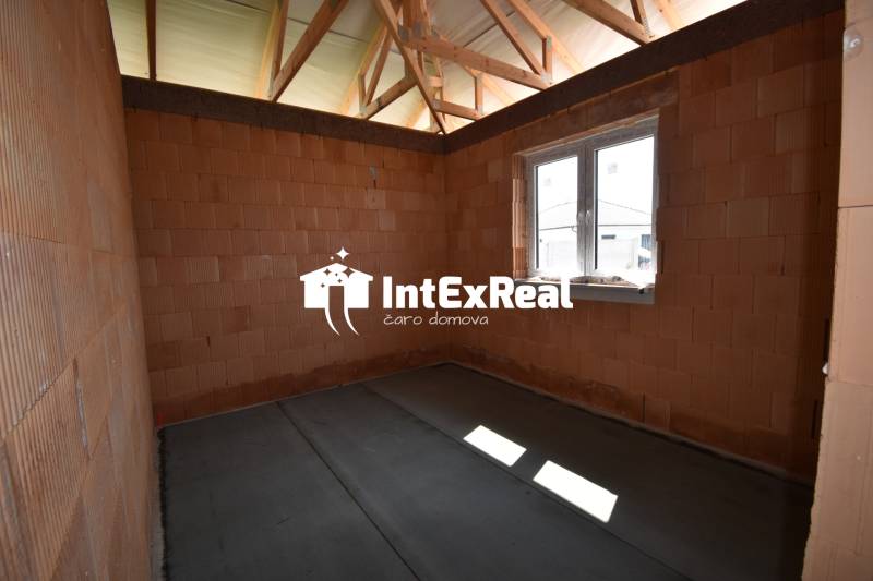 Novostavby, 4 i domy s terasou, tepelným čerpadlom, Topoľnica, viac na: https://reality.intexreal.sk/