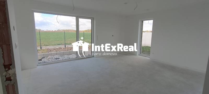 Novostavby, 4 i domy s terasou, tepelným čerpadlom, Topoľnica, viac na: https://reality.intexreal.sk/