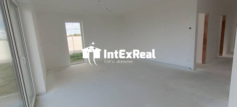 Novostavby, 4 i domy s terasou, tepelným čerpadlom, Topoľnica, viac na: https://reality.intexreal.sk/