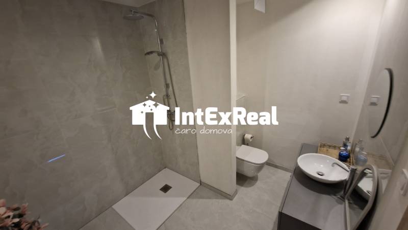 Novostavba so zaujímavými detailmi, na predaj Galanta Kolónia , viac na: https://reality.intexreal.sk/