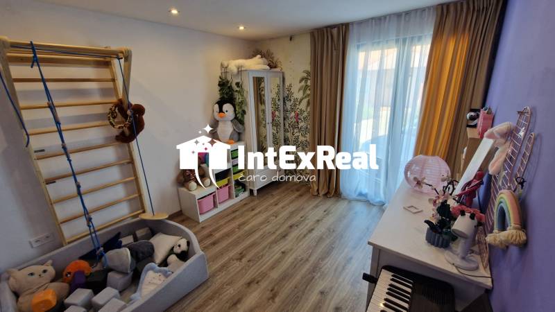Novostavba so zaujímavými detailmi, na predaj Galanta Kolónia , viac na: https://reality.intexreal.sk/
