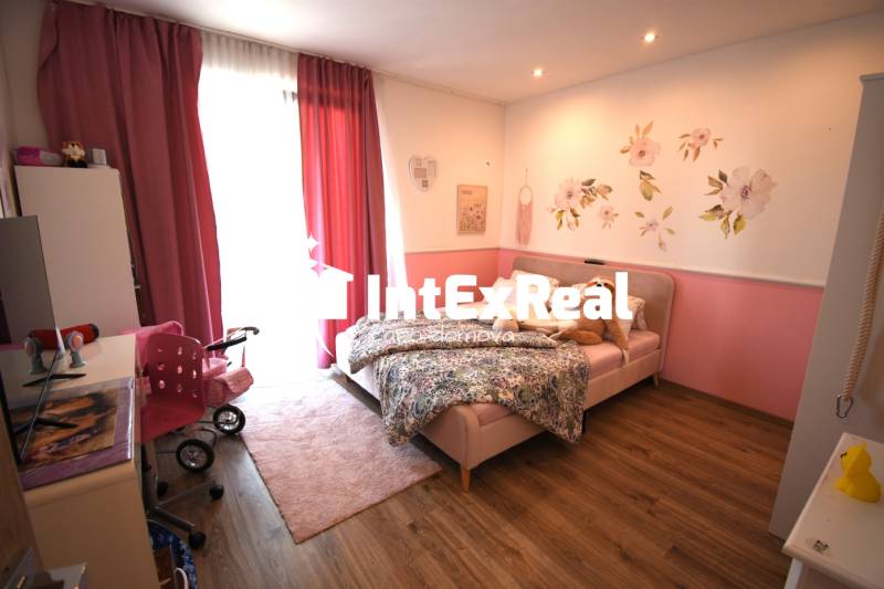 Novostavba so zaujímavými detailmi, na predaj Galanta Kolónia , viac na: https://reality.intexreal.sk/