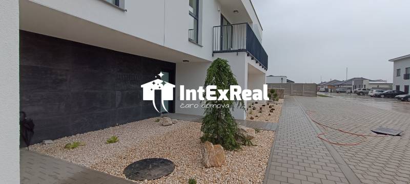 NOVOSTAVBA – 2- a 3-izbové byty na prenájom v Mostovej, viac na: https://reality.intexreal.sk/