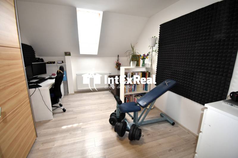 Na predaj 3-izbový byt s posedením a 2x P, Tomášikovo, 58,64 m² , viac na: https://reality.intexreal.sk/