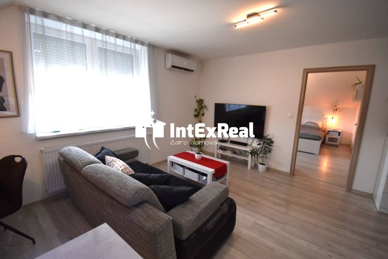 Na predaj 3-izbový byt s posedením a 2x P, Tomášikovo, 58,64 m² , viac na: https://reality.intexreal.sk/