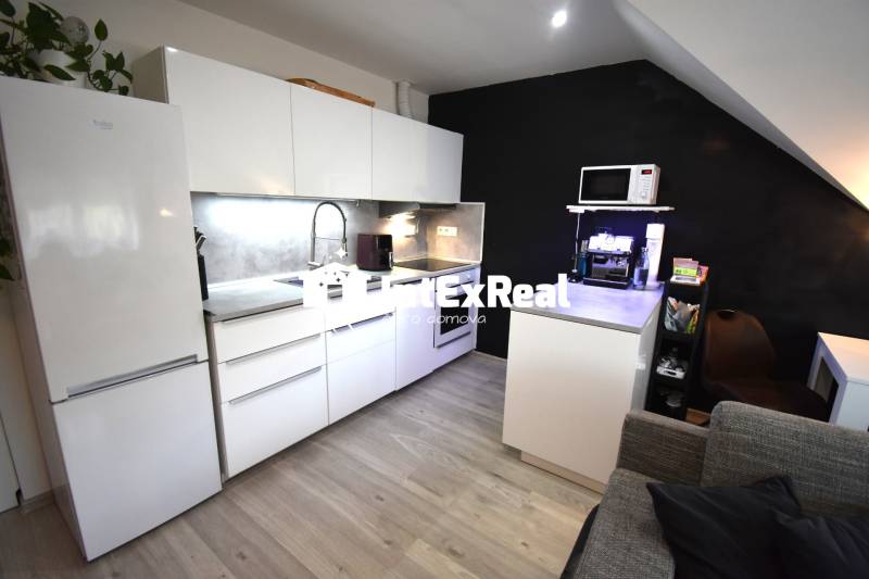 Na predaj 3-izbový byt s posedením a 2x P, Tomášikovo, 58,64 m² , viac na: https://reality.intexreal.sk/G