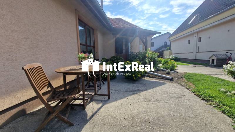 Bývanie na vidieku, Bratislava 30 km, Horné Janíky, viac na: https://reality.intexreal.sk/