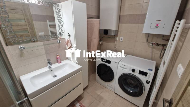 Na predaj 3 izbový byt s 2x P, komorou, v novostavbe pri GALANTE, viac na: https://reality.intexreal.sk/