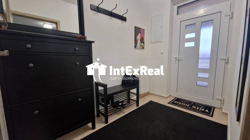 Na predaj 3 izbový byt s 2x P, komorou, v novostavbe pri GALANTE, viac na: https://reality.intexreal.sk/