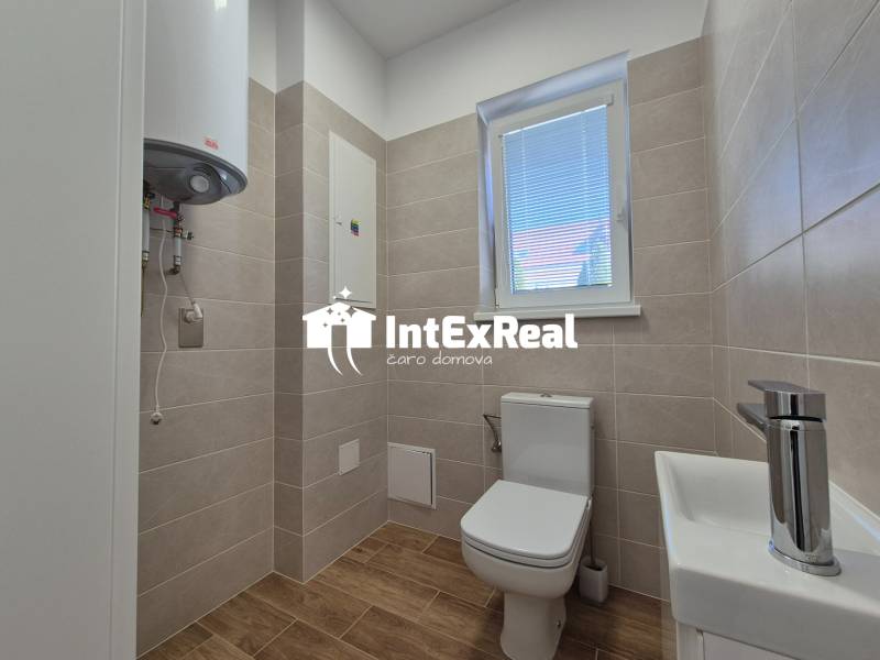 Prenájom pre náročných, rodinný dom, P, v súkromí, Mostová, viac na: https://reality.intexreal.sk/