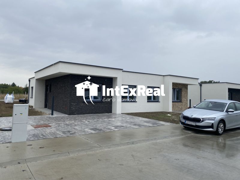 Novostavba typu dvojdom na kľúč, Čierny Bord, viac na: https://reality.intexreal.sk/