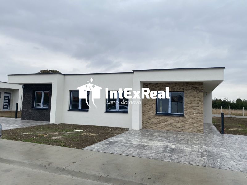 Novostavba typu dvojdom na kľúč, Čierny Bord, viac na: https://reality.intexreal.sk/
