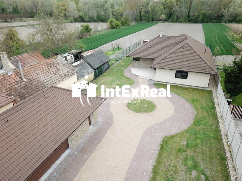 VIDEO! Pre náročných, vysnívaný domov na predaj, Baloň, viac na: https://reality.intexreal.sk/